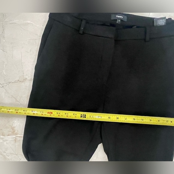 Theory Woman’s Pants Size 8 Black Comfort Stretch Slim In Tech Knit Elastic Pant - Picture 6 of 7